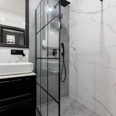 아파트 Close-urban Chic - Cozy And Modern Apartment- Jana Pawla